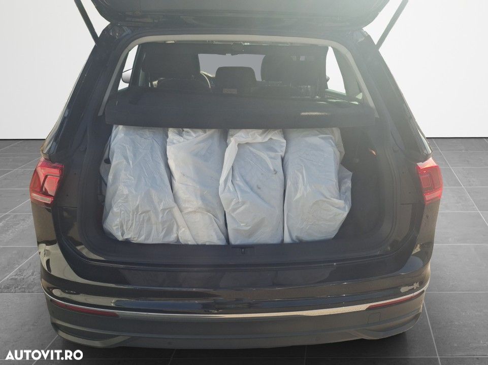 Volkswagen Tiguan - 18
