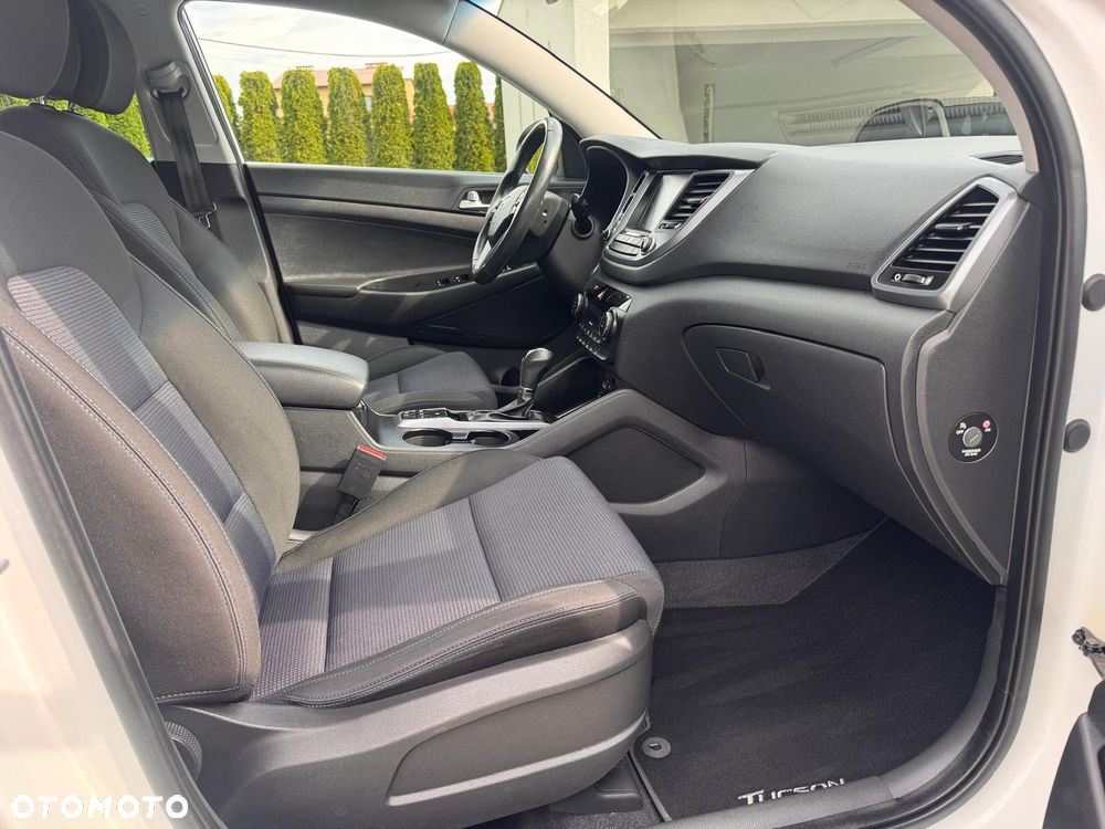 Hyundai Tucson blue 1.7 CRDi 2WD DCT Passion - 24