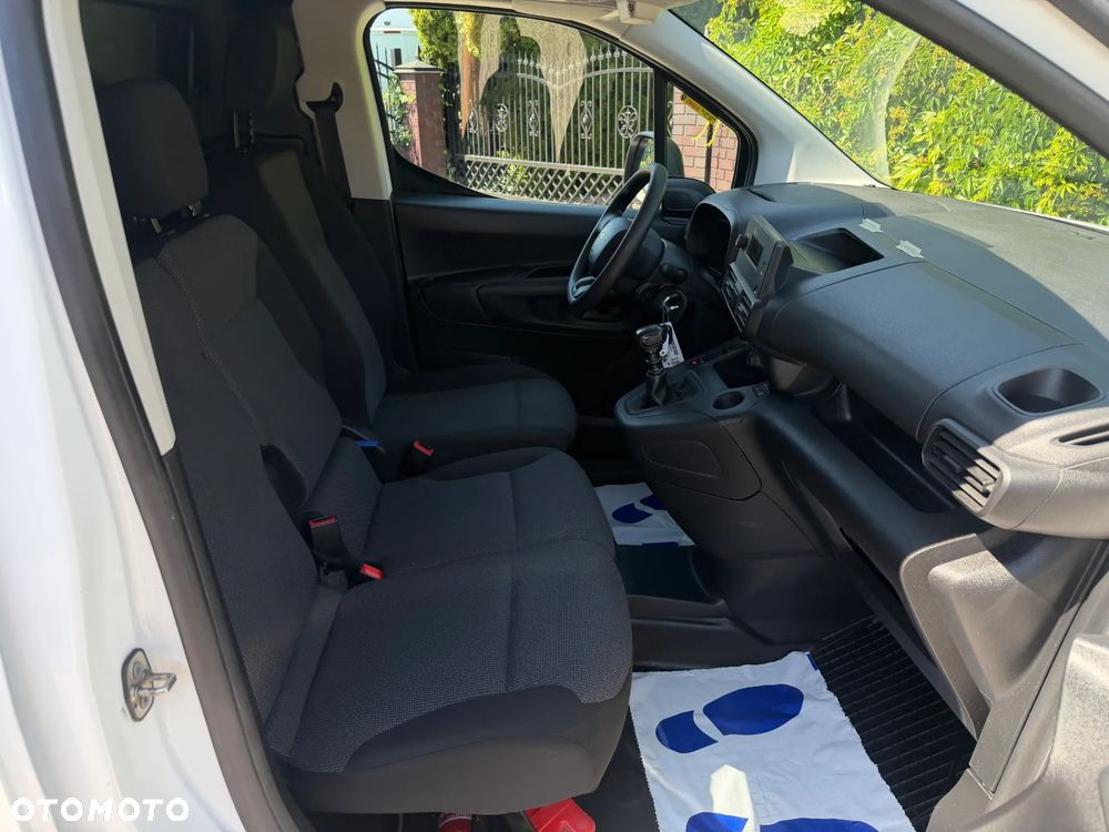 Citroën BERLINGO - 12