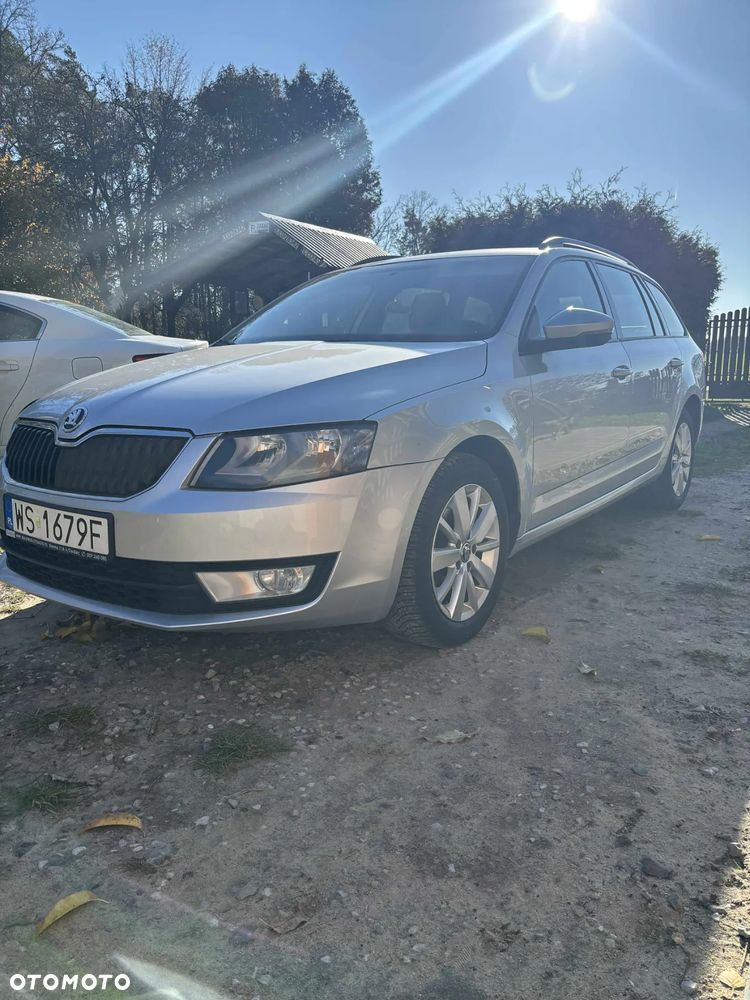 Skoda Octavia 1.6 TDI Ambition DSG - 4