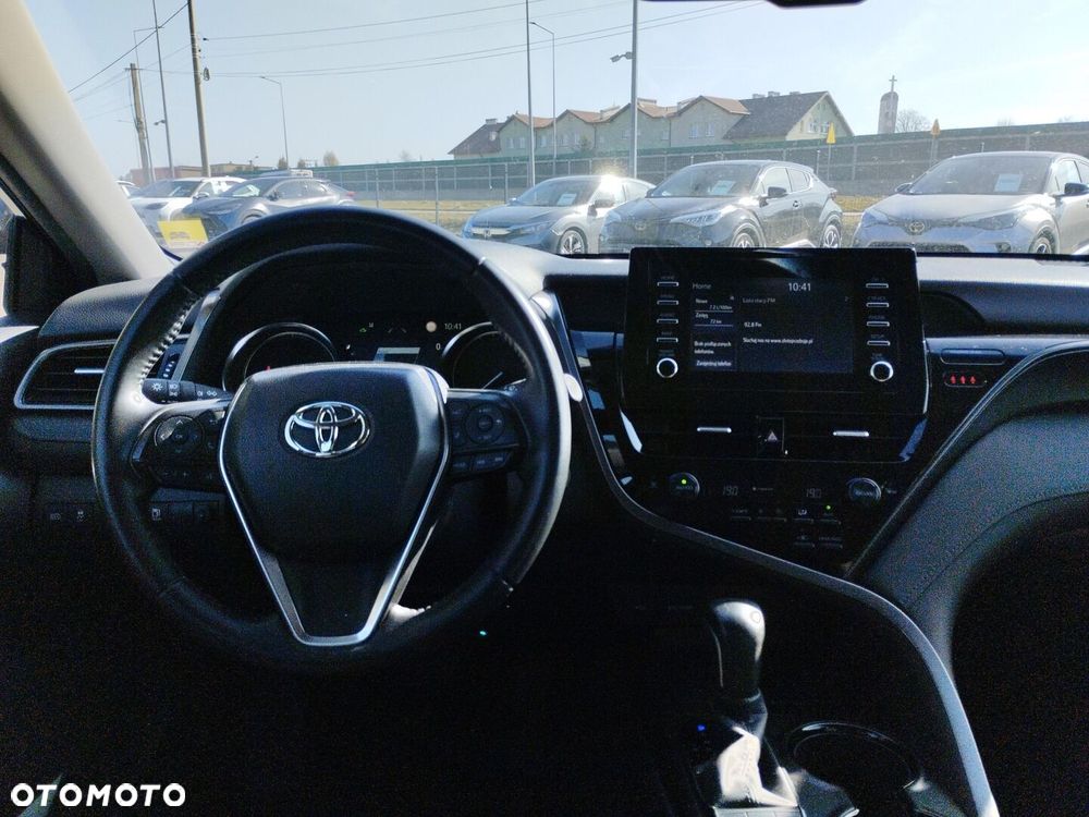 Toyota Camry 2.5 Hybrid Comfort CVT - 14