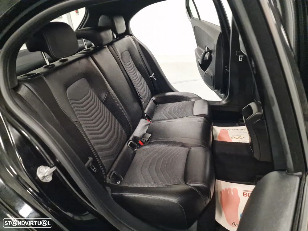 Mercedes-Benz A 180 d Progressive Aut. - 29