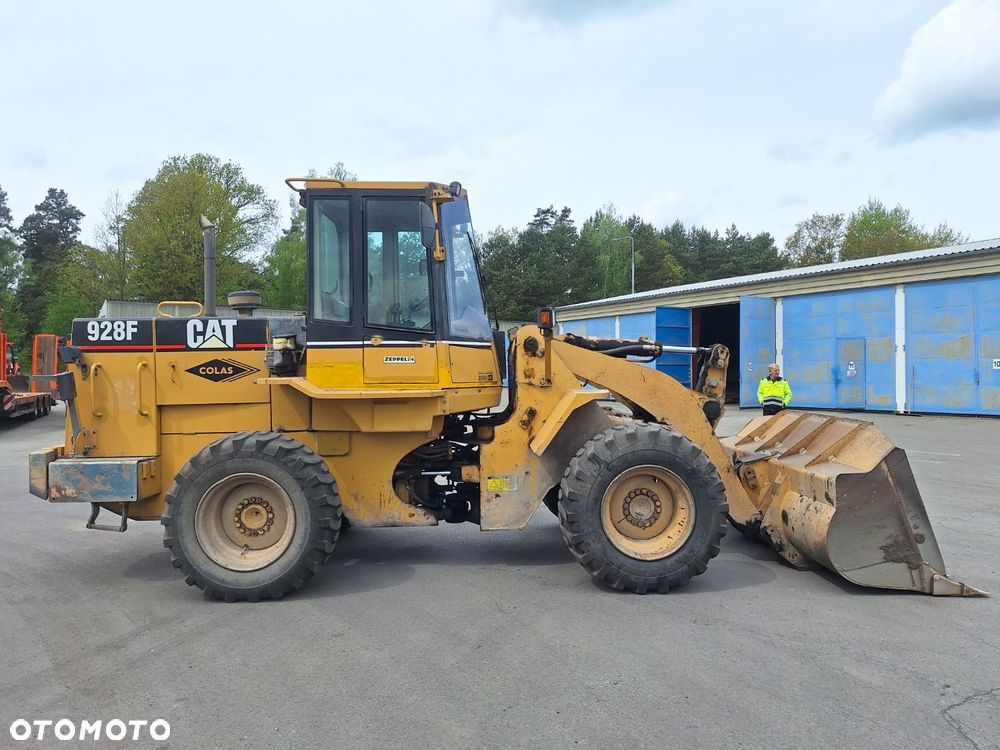 CAST 928 F 4X4 - 4