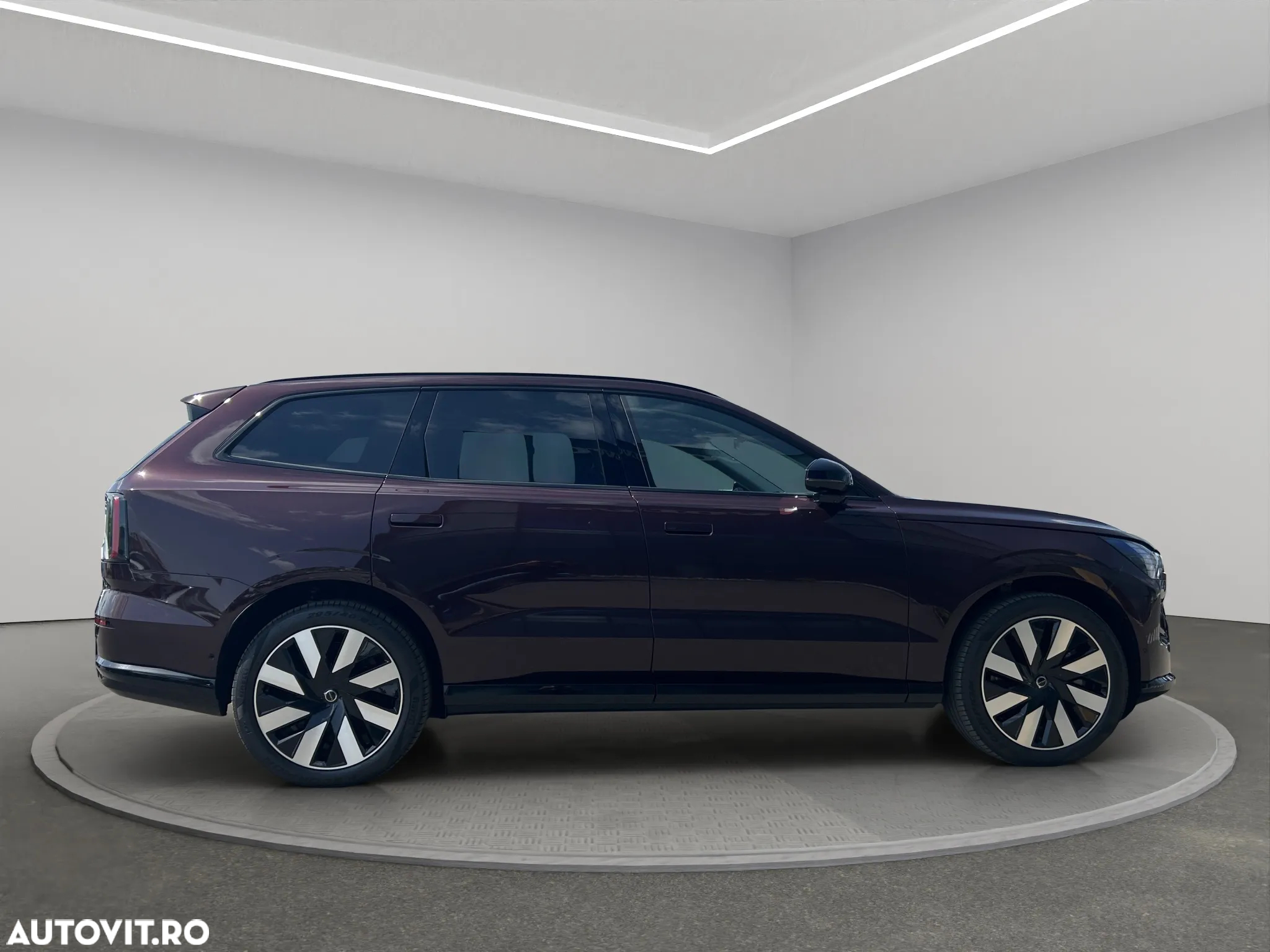 Volvo EX90 - 6