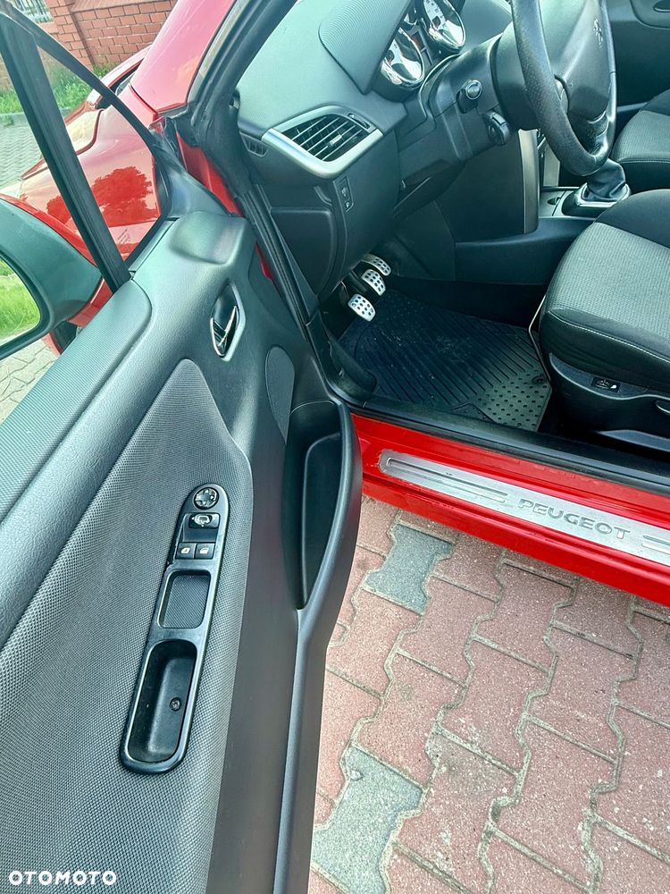 Peugeot 207 CC 1.6 HDi Premium - 31