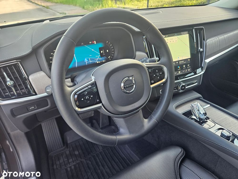 Volvo V90 Cross Country B6 B AWD Geartronic Pro - 24