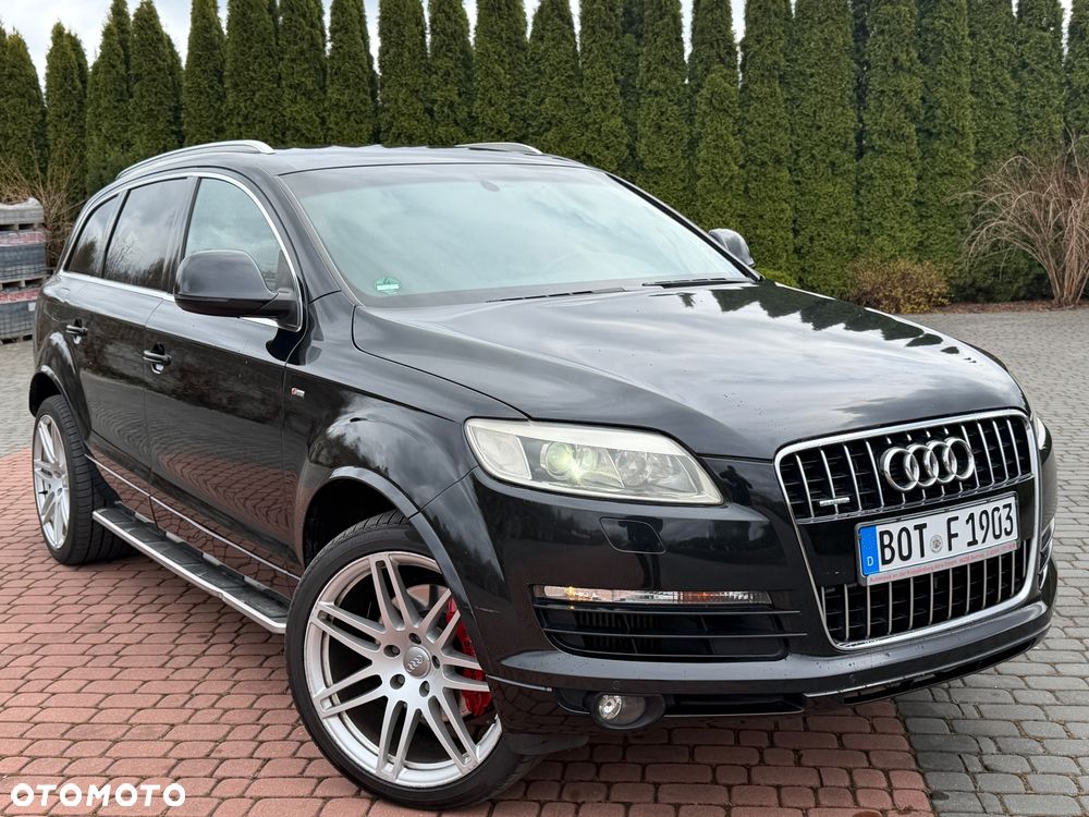 Audi Q7 - 1