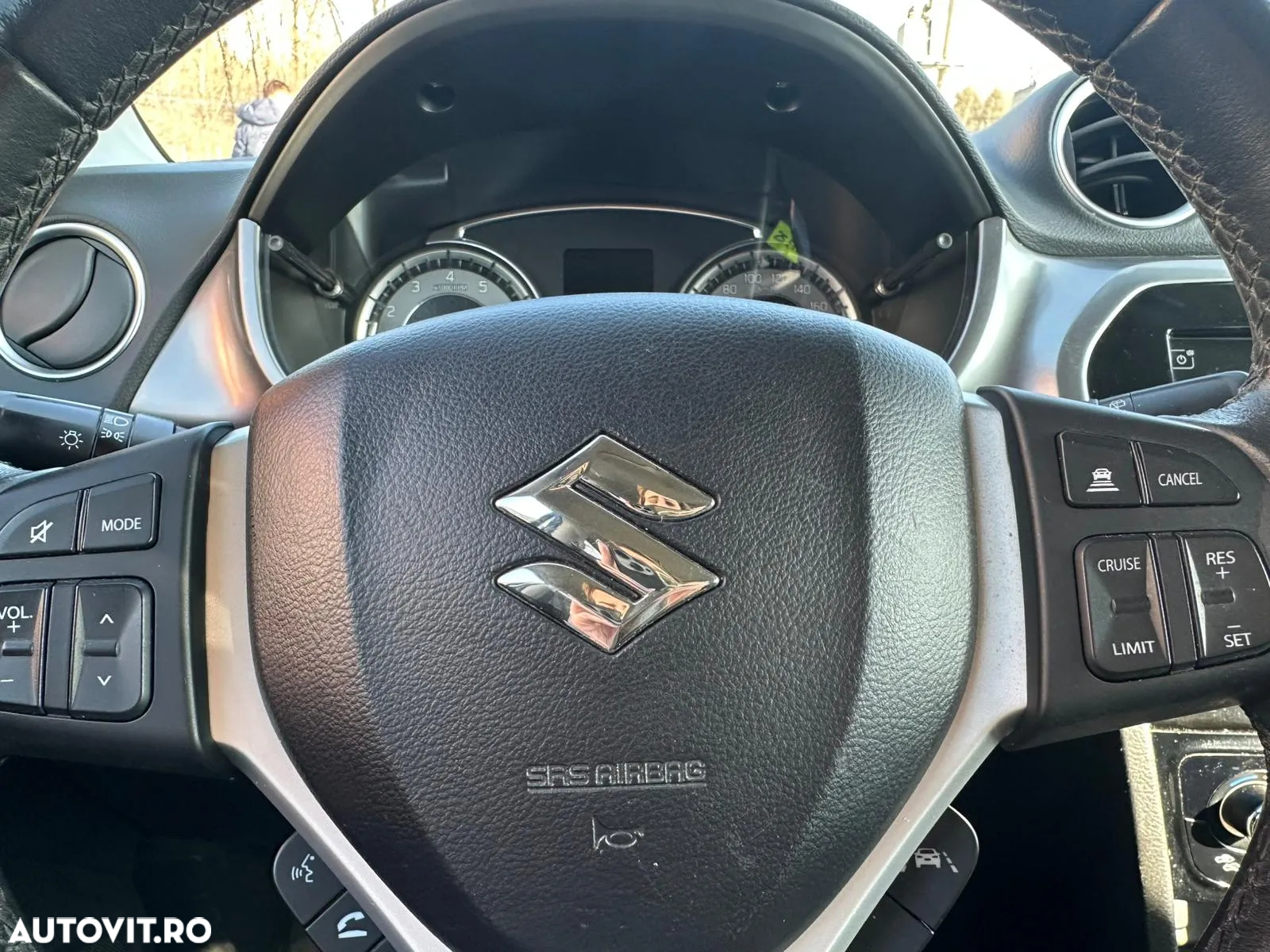 Suzuki Vitara 1.4 Boosterjet AllGrip MHEV Spirit - 10