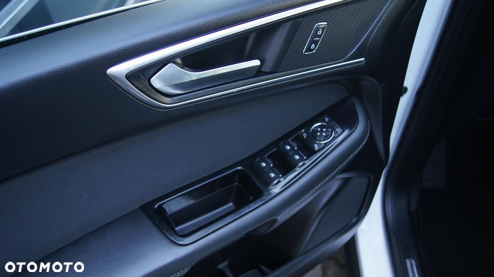 Ford S-Max 2.0 TDCi Titanium PowerShift - 12
