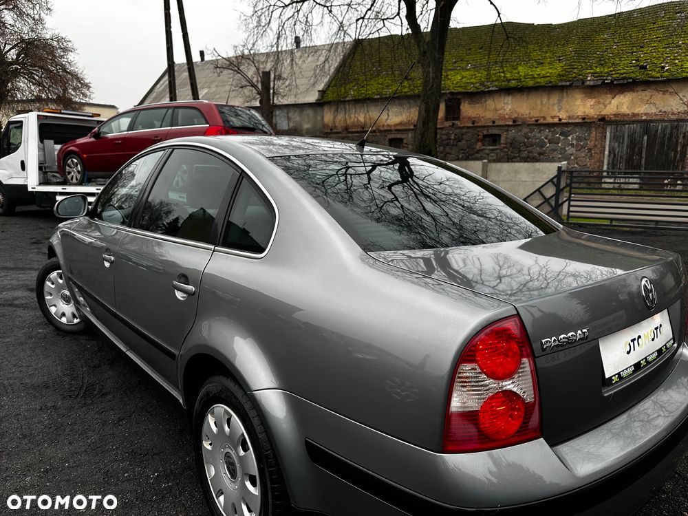 Volkswagen Passat - 15