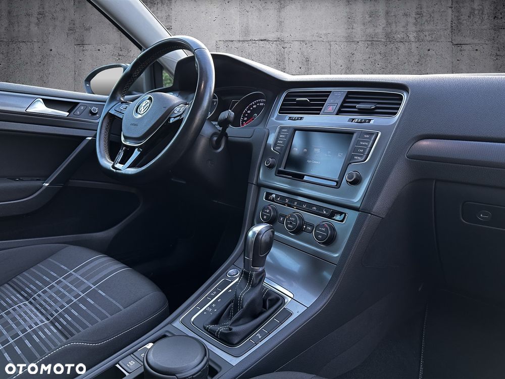 Volkswagen Golf 1.6 TDI BlueMotion Technology DSG Lounge - 9