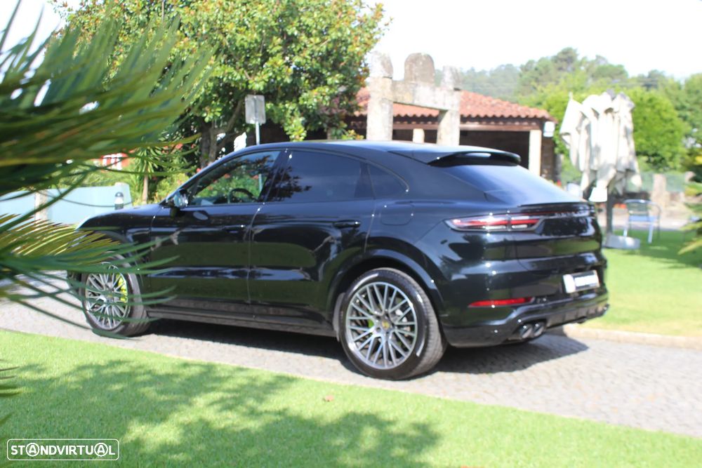 Porsche Cayenne Coupé E-Hybrid Platinum Edition - 4