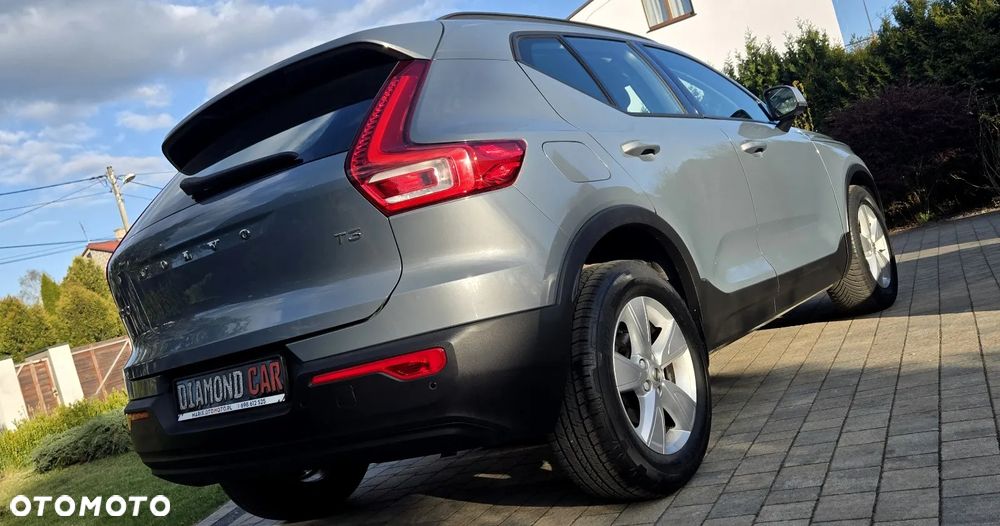 Volvo XC 40 T3 Momentum Pro - 11