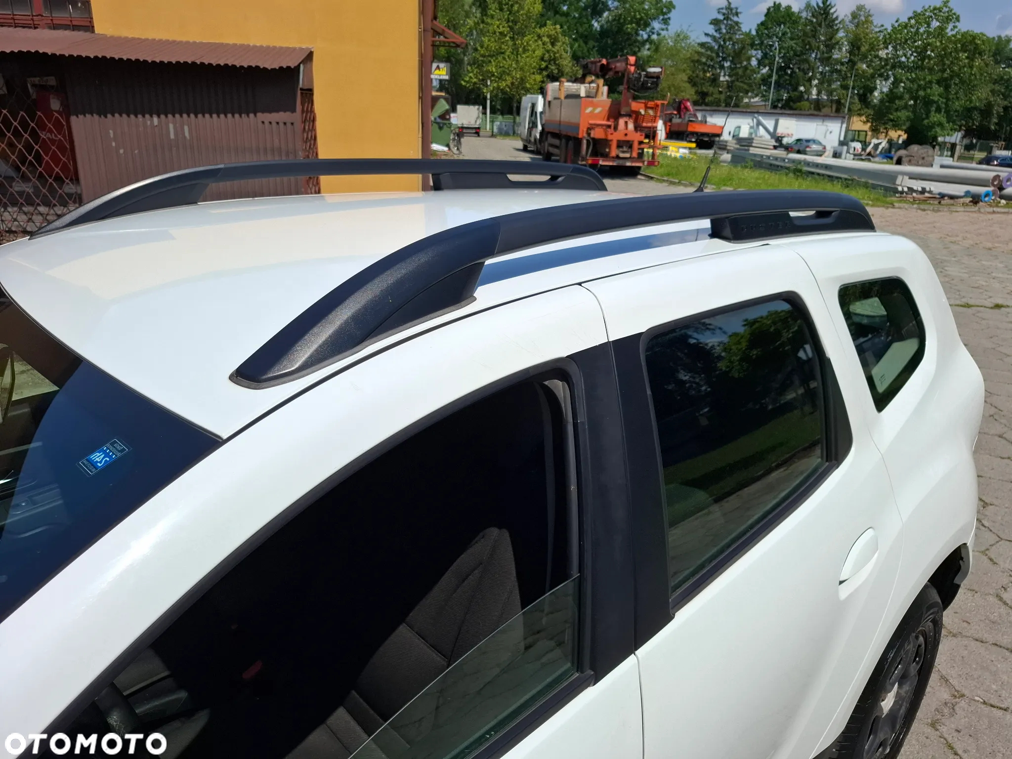 Dacia Duster 1.6 SCe Comfort 4WD - 29