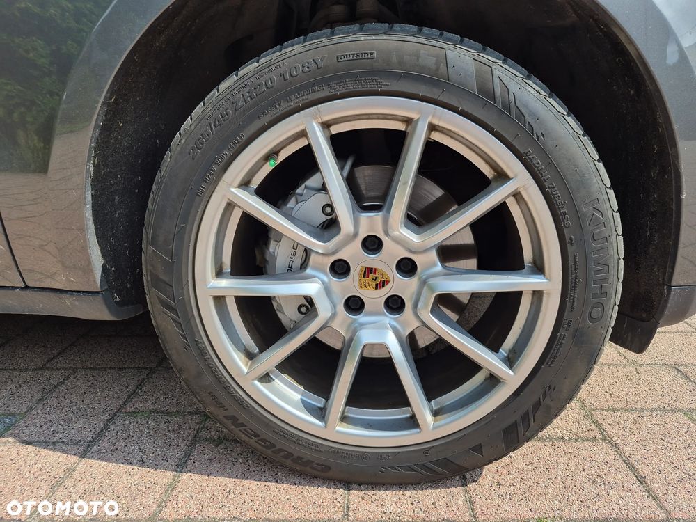 Porsche Macan - 16