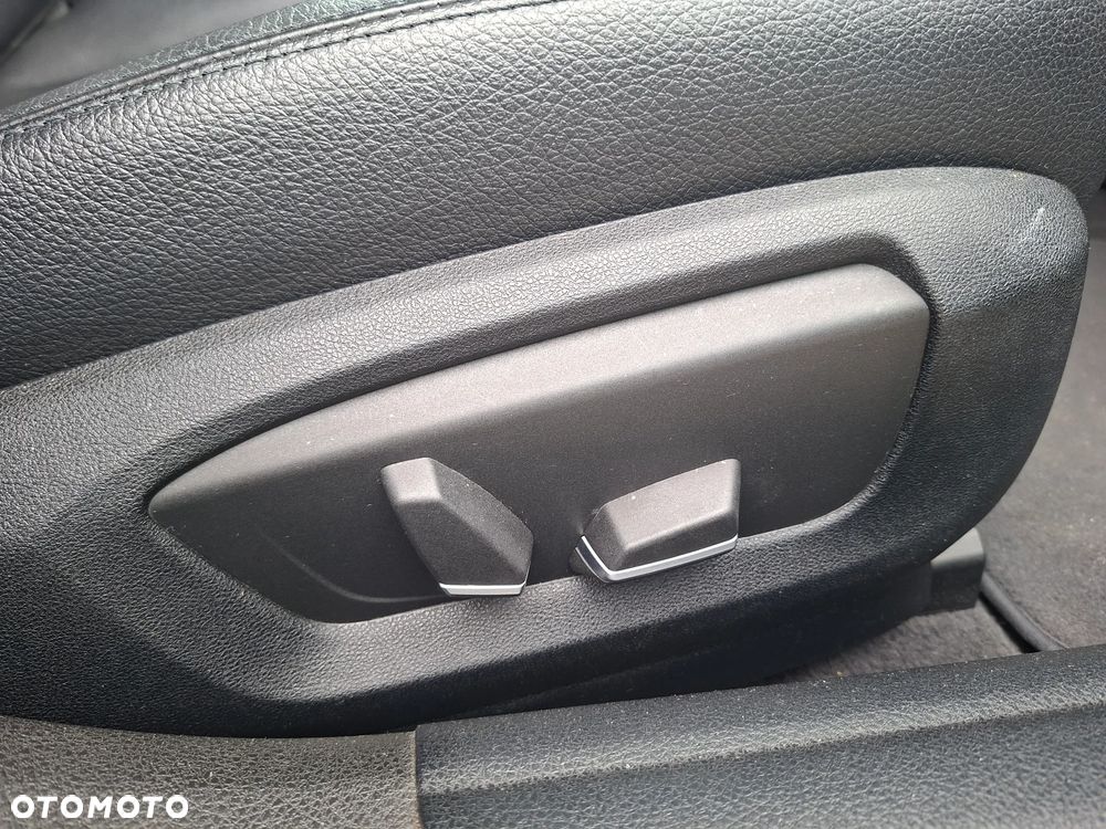 BMW Seria 5 - 16