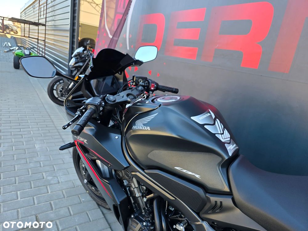Honda CBR - 7