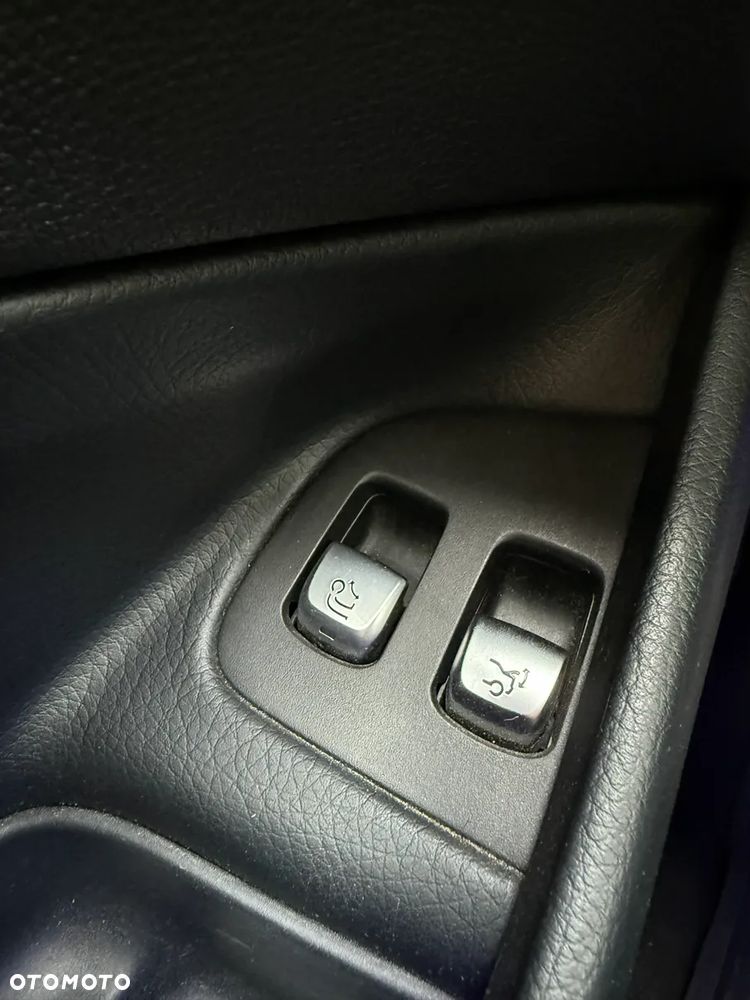 Mercedes-Benz Klasa E 200 d 9G-TRONIC Avantgarde - 24