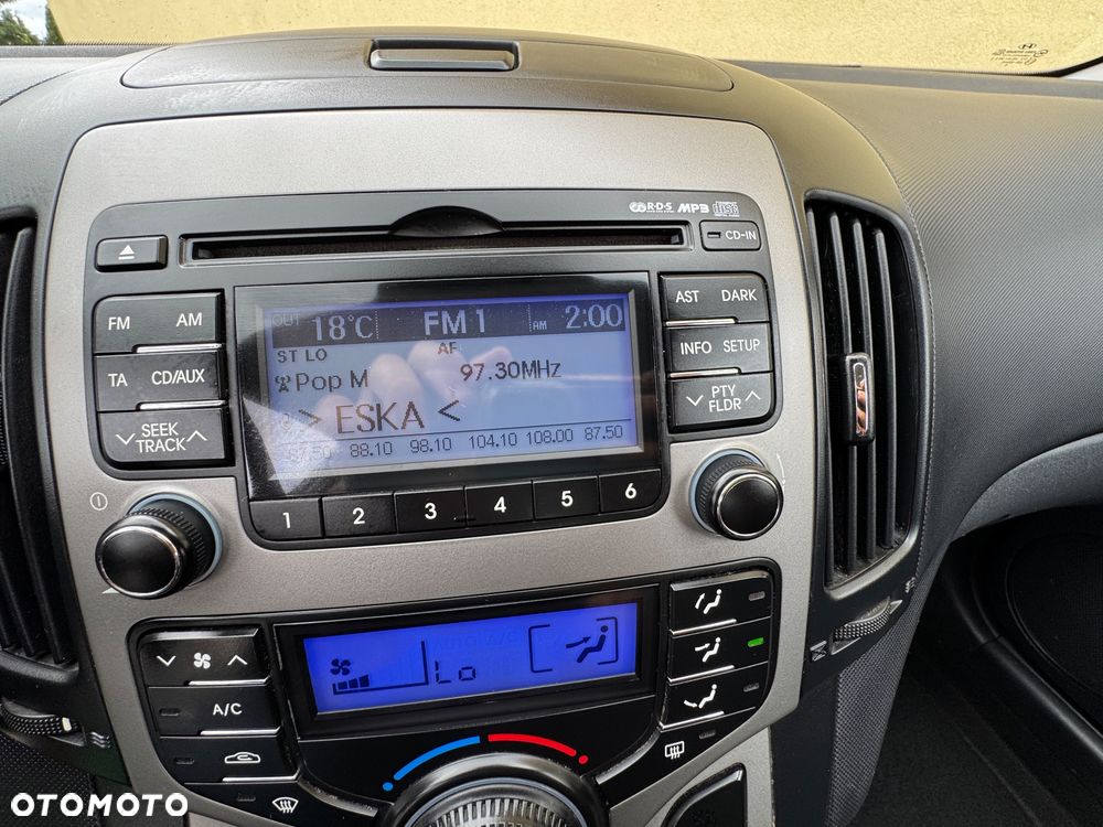Hyundai i30 1.6 Premium - 13