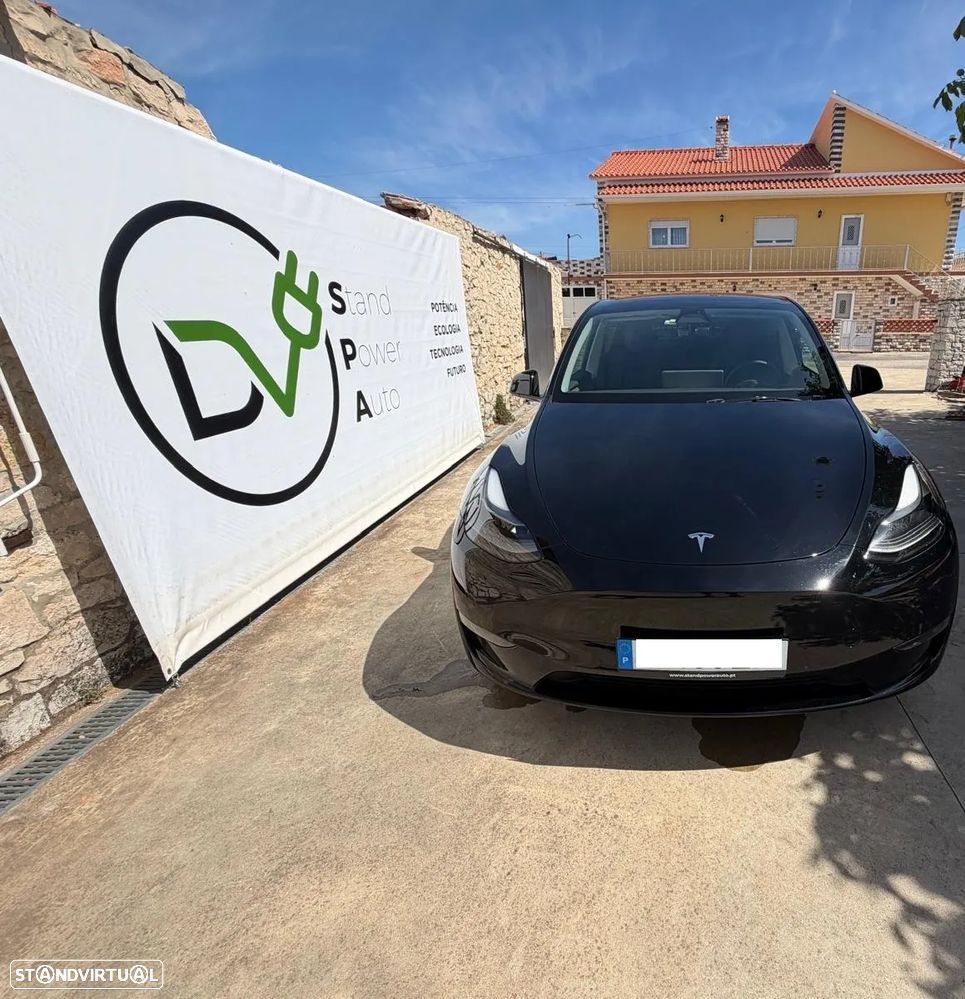 Tesla Model Y Long Range Dual Motor AWD - 3