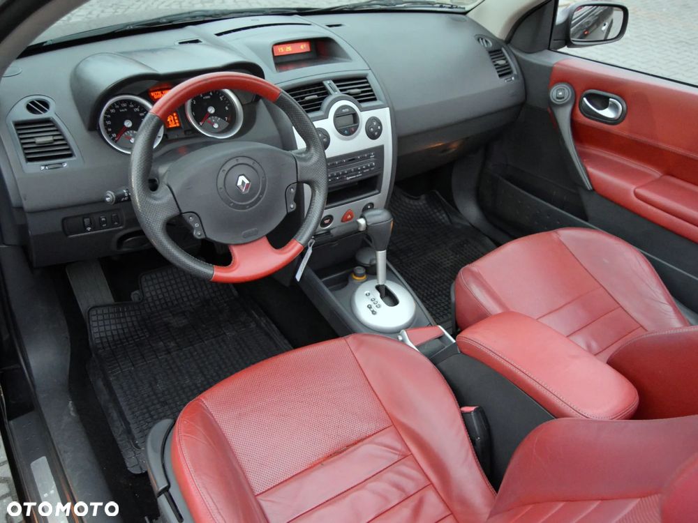 Renault Megane 2.0 Dynamique - 8