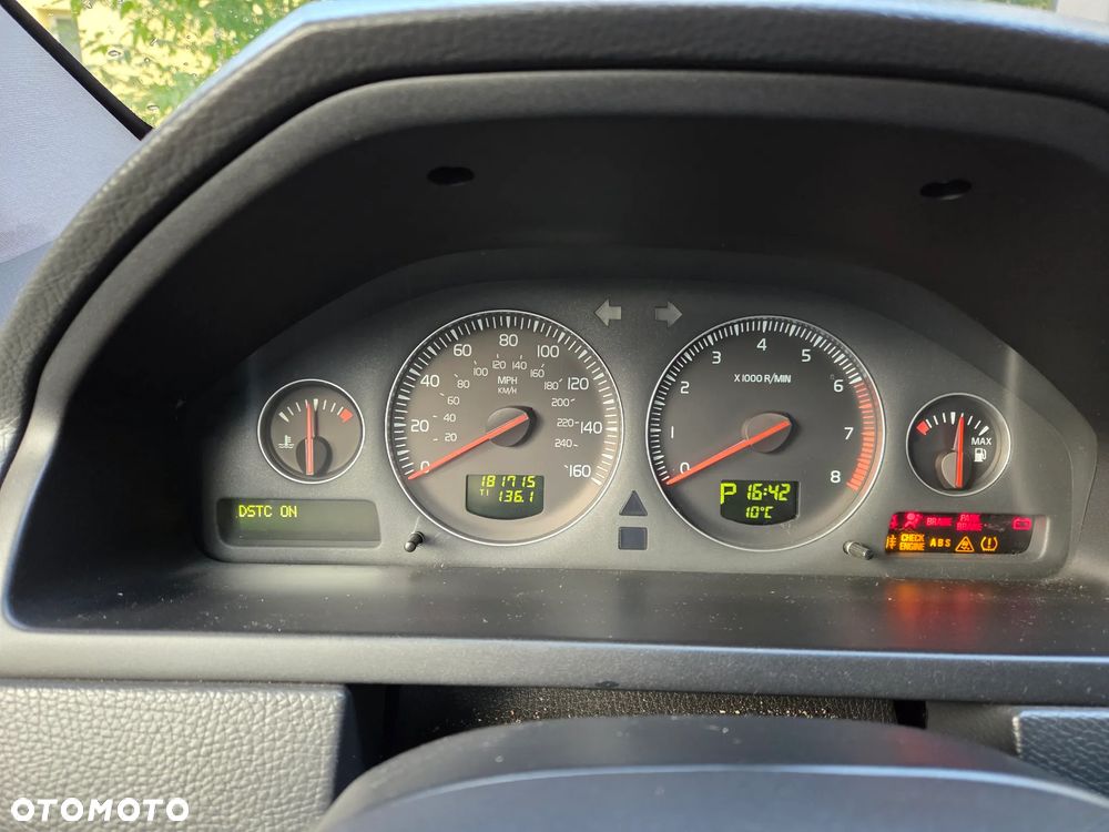 Volvo XC 90 3.2 AWD Momentum - 12