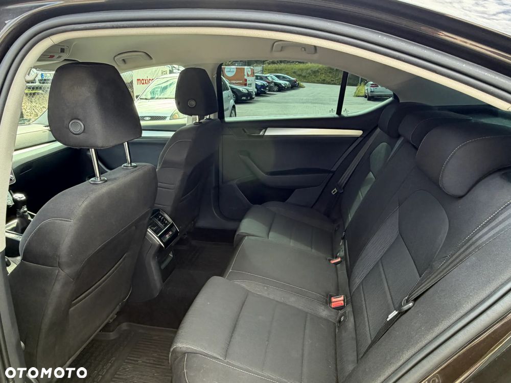Skoda Superb 1.5 TSI ACT Ambition - 17