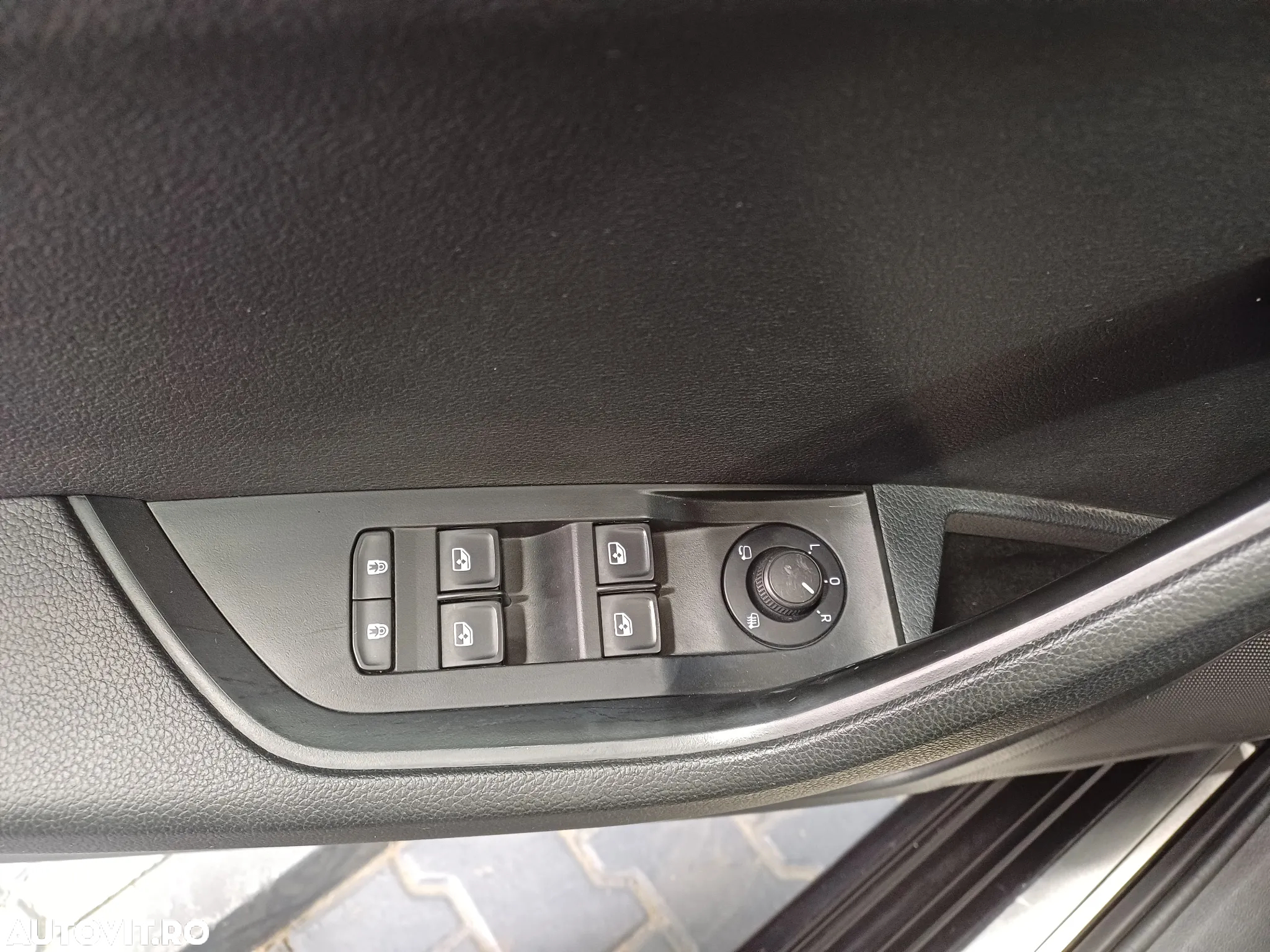Skoda Superb 1.5 TSI DSG Ambition - 8