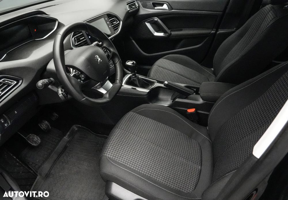 Peugeot 308 1.5L BlueHDI BVM6 Allure Pack - 11