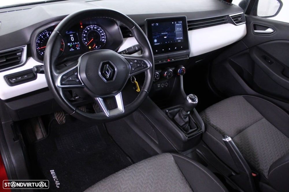 Renault Clio 1.0 TCe Evolution - 32