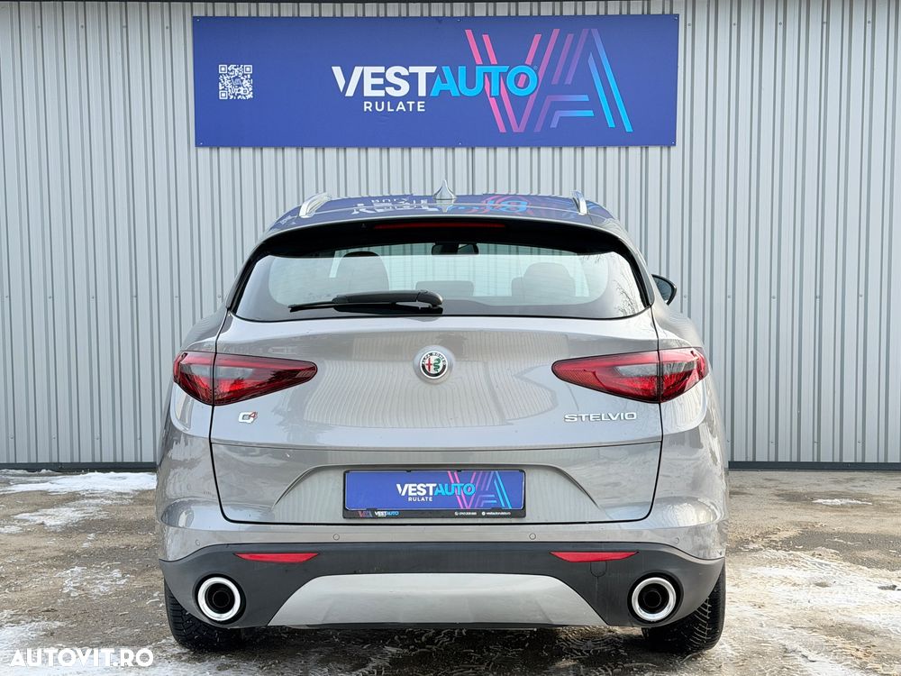 Alfa Romeo Stelvio 2.2 16V AT8-Q4 Executive - 29