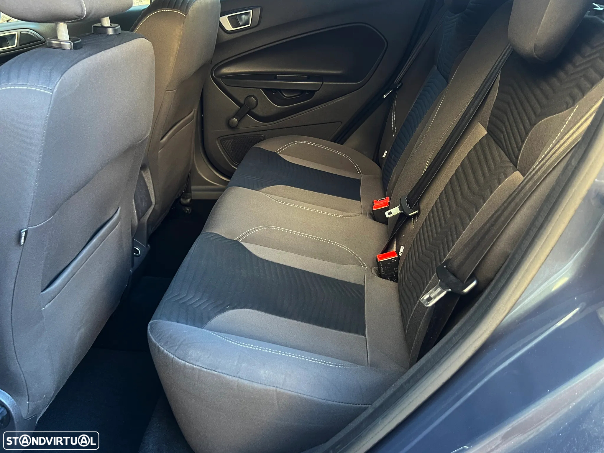 Ford Fiesta 1.0 Ti-VCT Titanium - 19