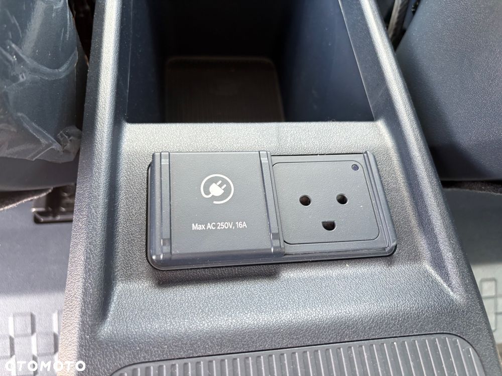 Kia PV5 - 13