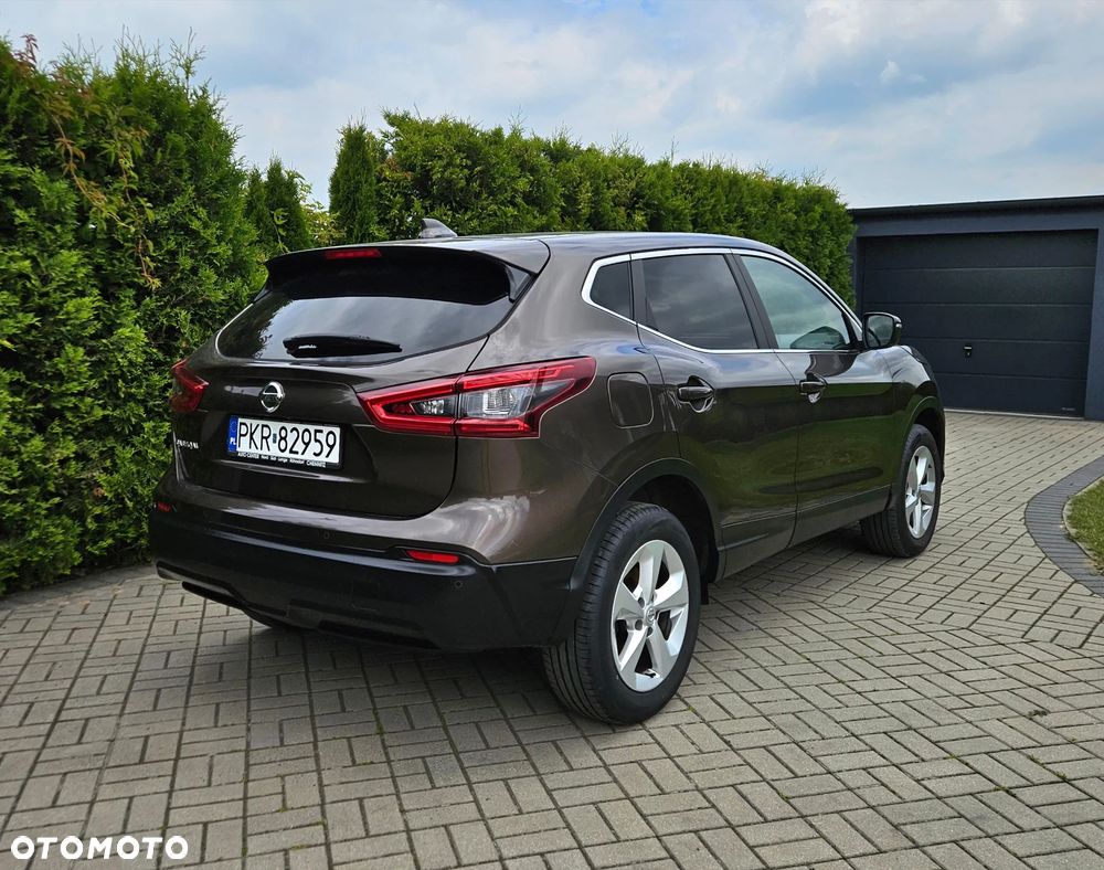 Nissan Qashqai 1.6 dCi Visia S&S - 12