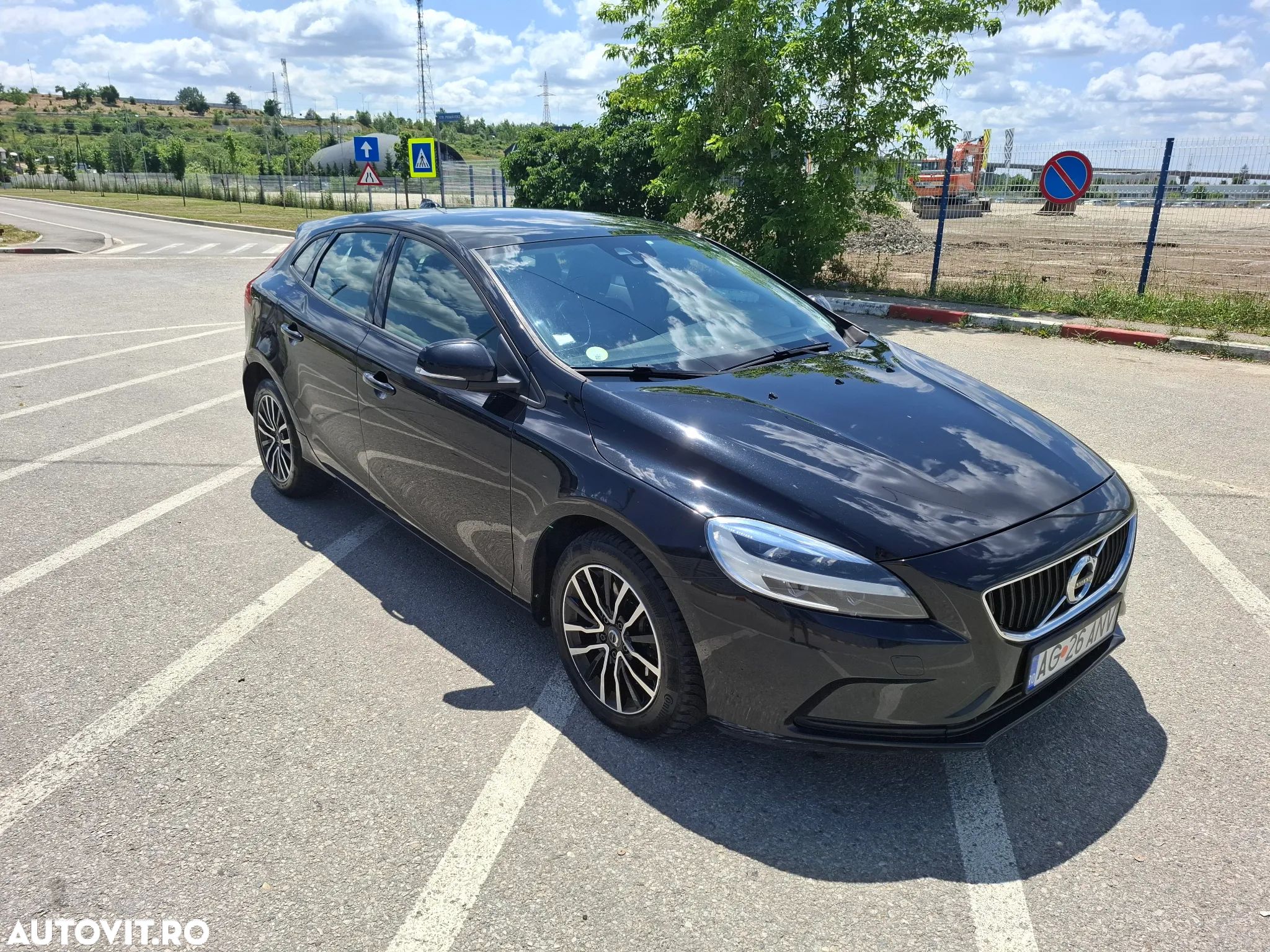 Volvo V40 D3 Aut. Momentum - 1
