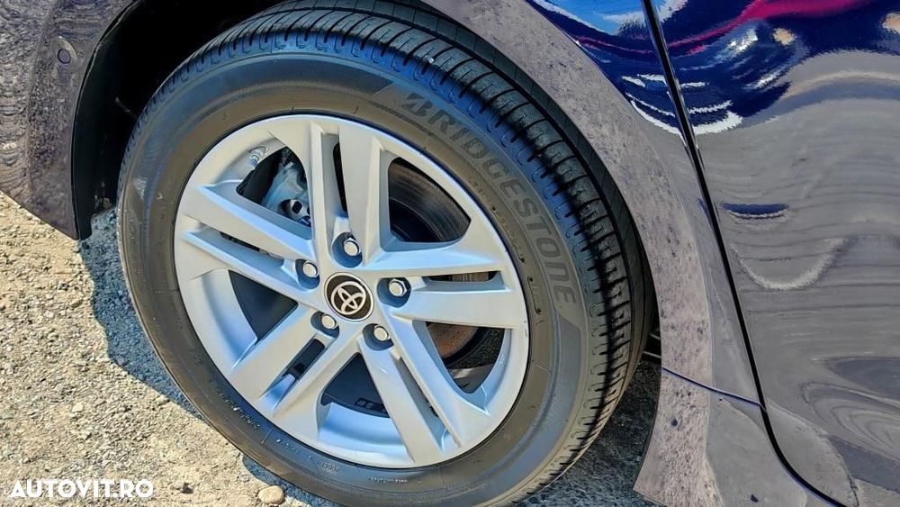 Toyota Corolla - 30