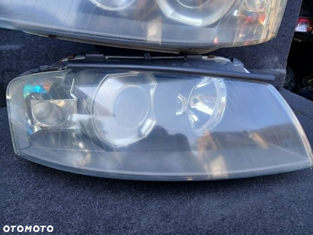 Audi A3 8P Lampa przednia Xenon lewa, prawa - 3