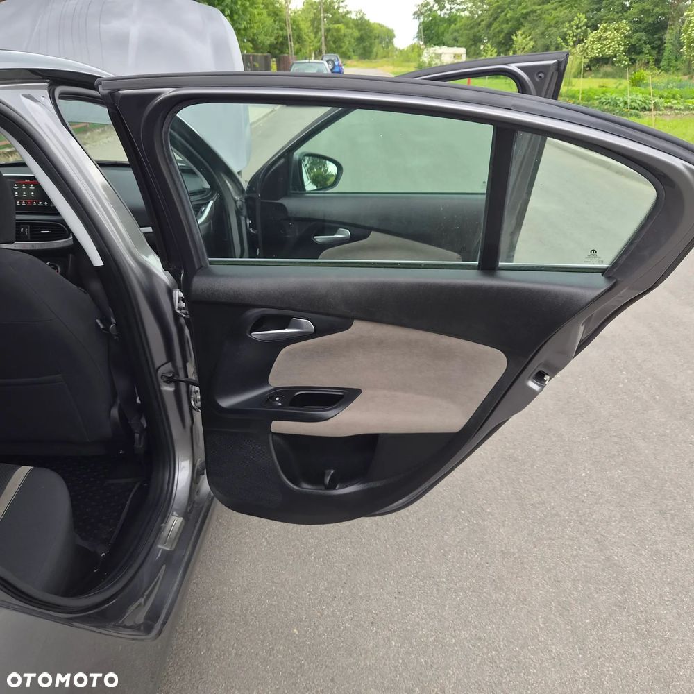 Fiat Tipo 1.4 16V Lounge - 22
