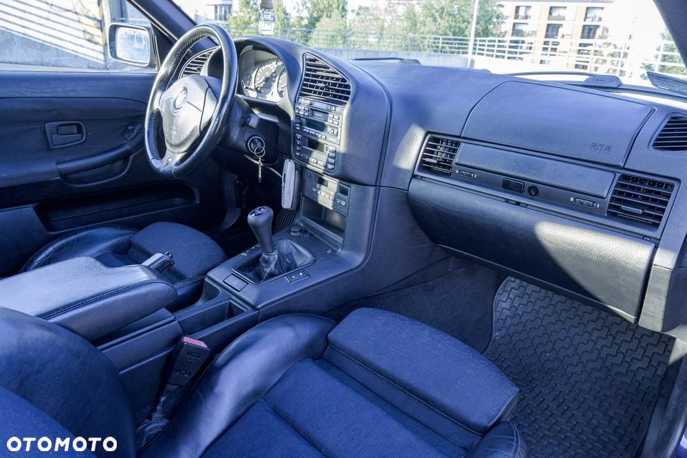 BMW Seria 3 316i - 17