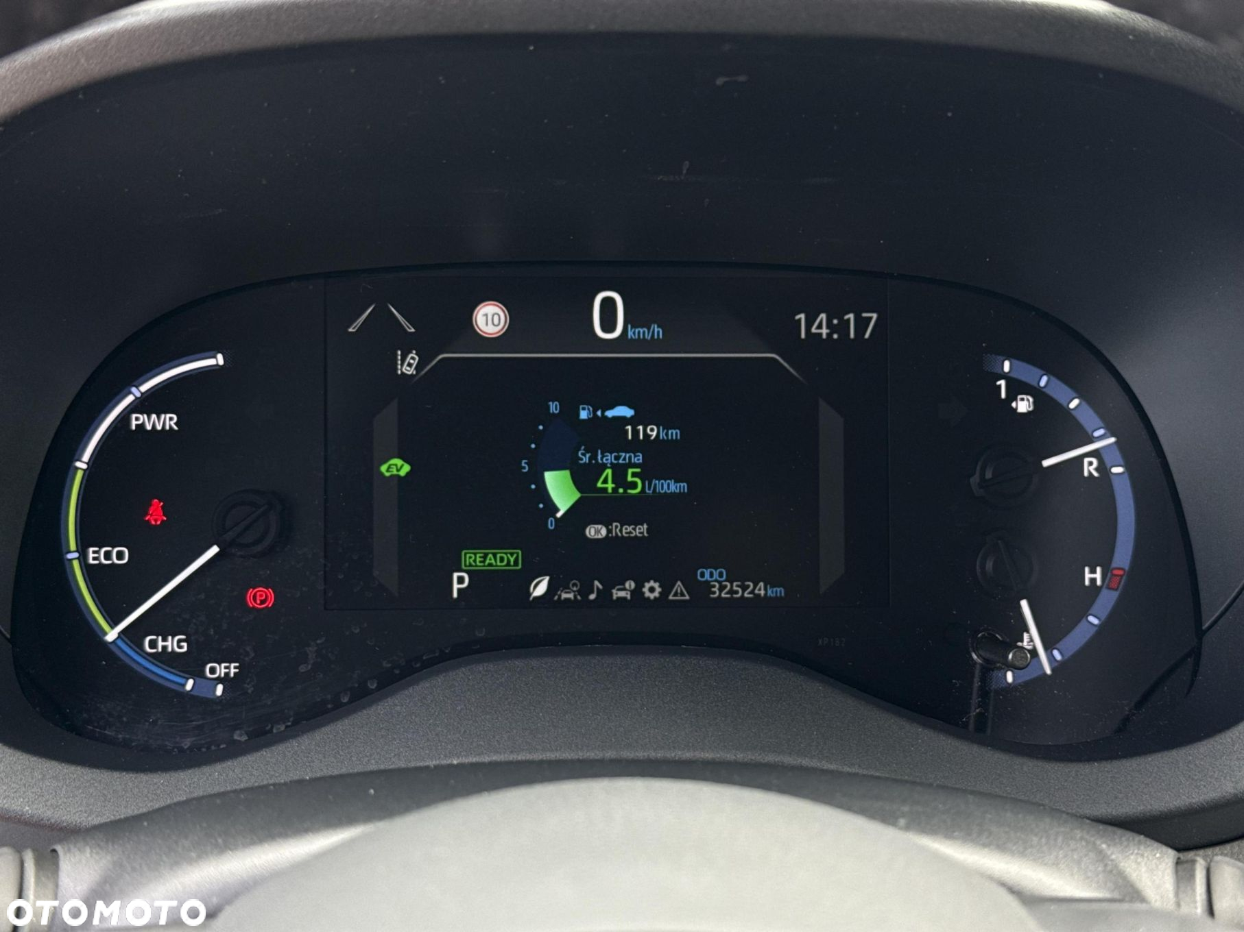 Toyota Yaris Cross - 13