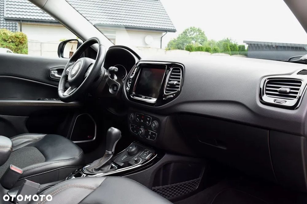 Jeep Compass 1.4 TMair Limited 4WD S&S - 27