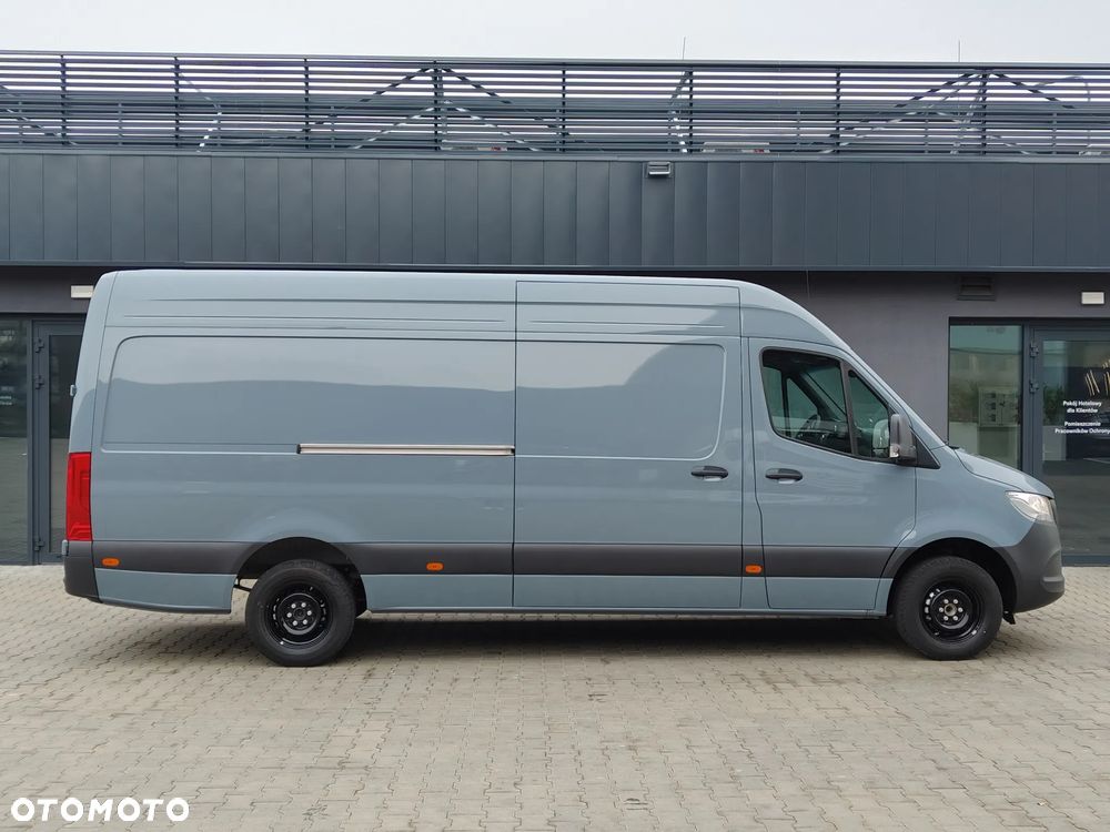 Mercedes-Benz Sprinter - 10