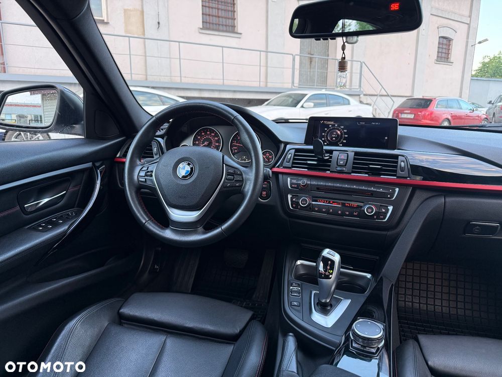 BMW Seria 3 328i xDrive Sport-Aut - 10