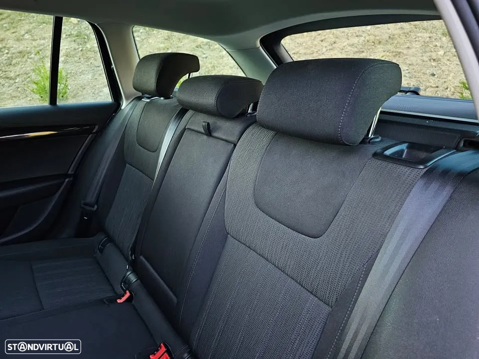 Skoda Octavia Break 1.6 TDi Ambition - 7