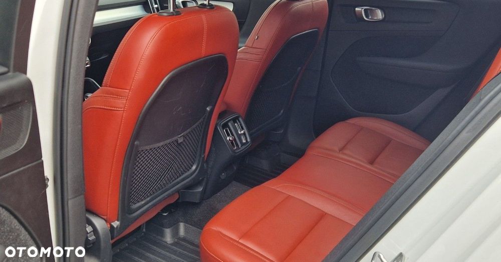 Volvo XC 40 - 34