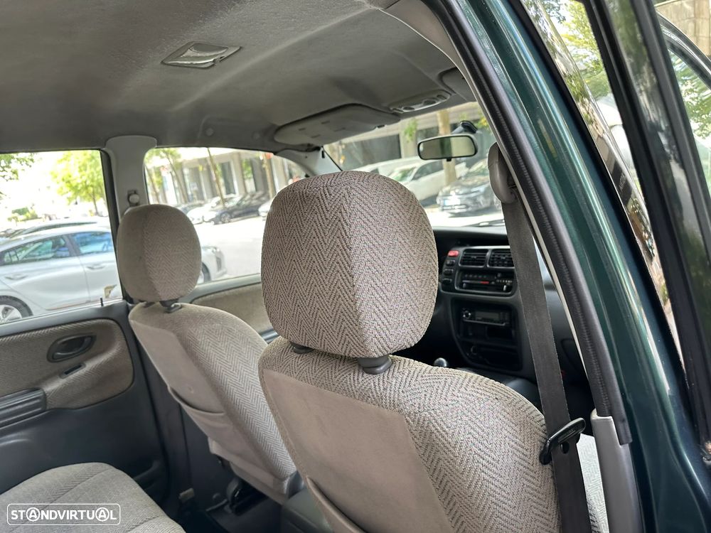 Suzuki Grand Vitara Metal Top 2.0 TDi - 22