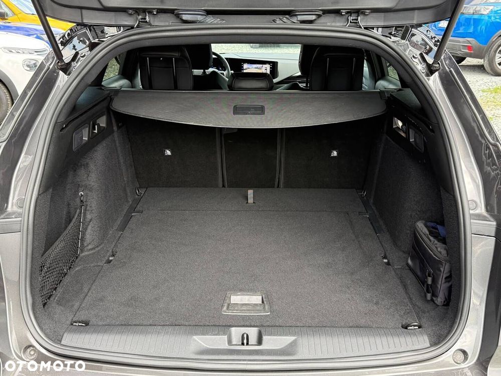 Opel Astra 1.2 T GS S&S - 28