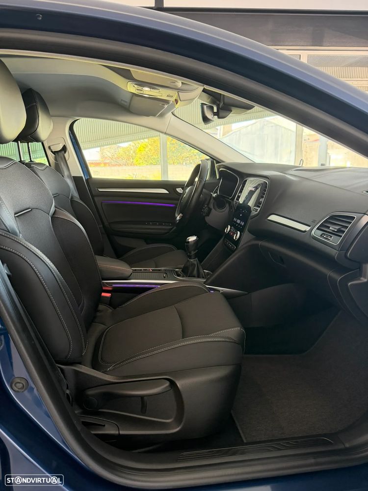 Renault Mégane BLUE dCi 115 INTENS - 12