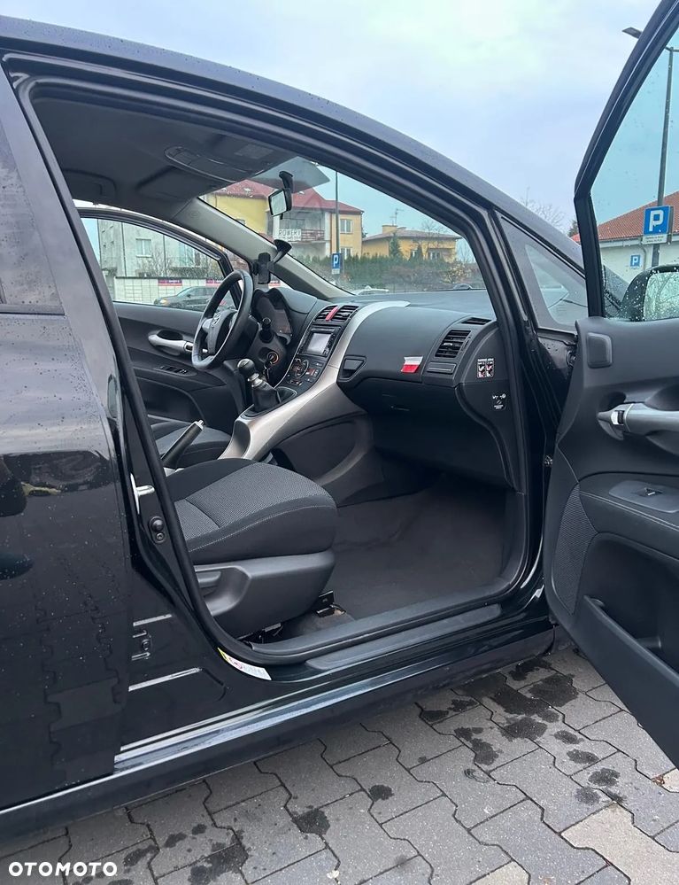 Toyota Auris 1.4 D-4D 2010 - 13