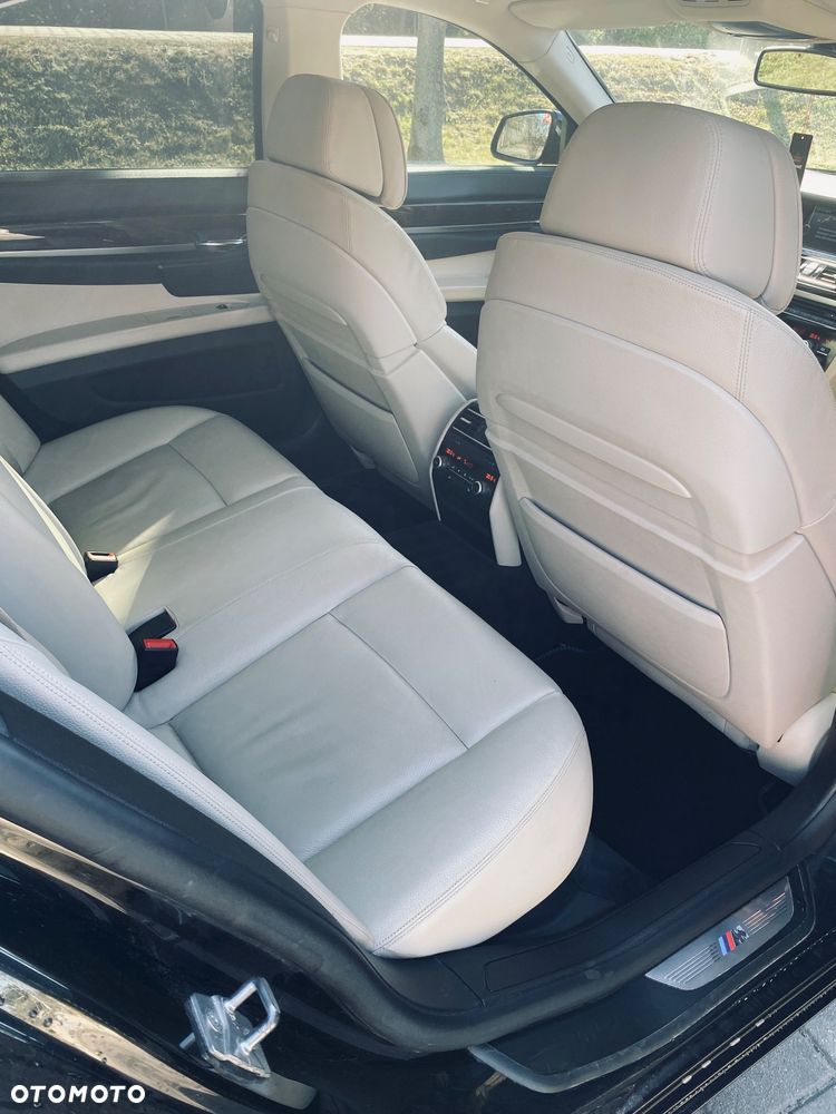 BMW Seria 7 730d - 13
